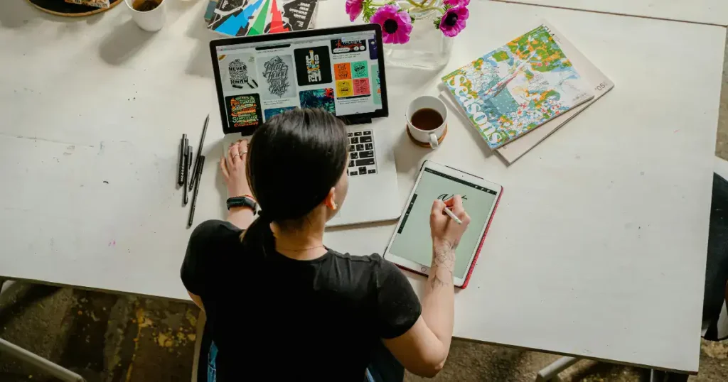 Tools to stay organized at work